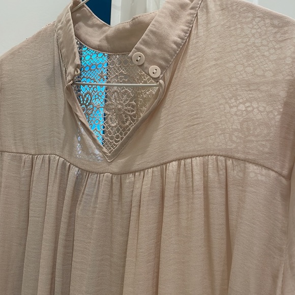 Forever 21 blouse - Picture 3 of 6